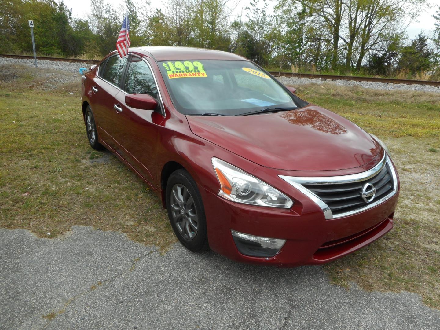 2015 Red Nissan Altima 2.5 S (1N4AL3AP4FC) with an 2.5L L4 DOHC 16V engine, Continuously Variable Transmission transmission, located at 2553 Airline Blvd, Portsmouth, VA, 23701, (757) 488-8331, 36.813889, -76.357597 - Down Payment: $1499 Weekly Payment: $110 APR: 23.9% Repayment Terms: 42 Months ***CALL ELIZABETH SMITH - DIRECTOR OF MARKETING @ 757-488-8331 TO SCHEDULE YOUR APPOINTMENT TODAY AND GET PRE-APPROVED RIGHT OVER THE PHONE*** - Photo#3